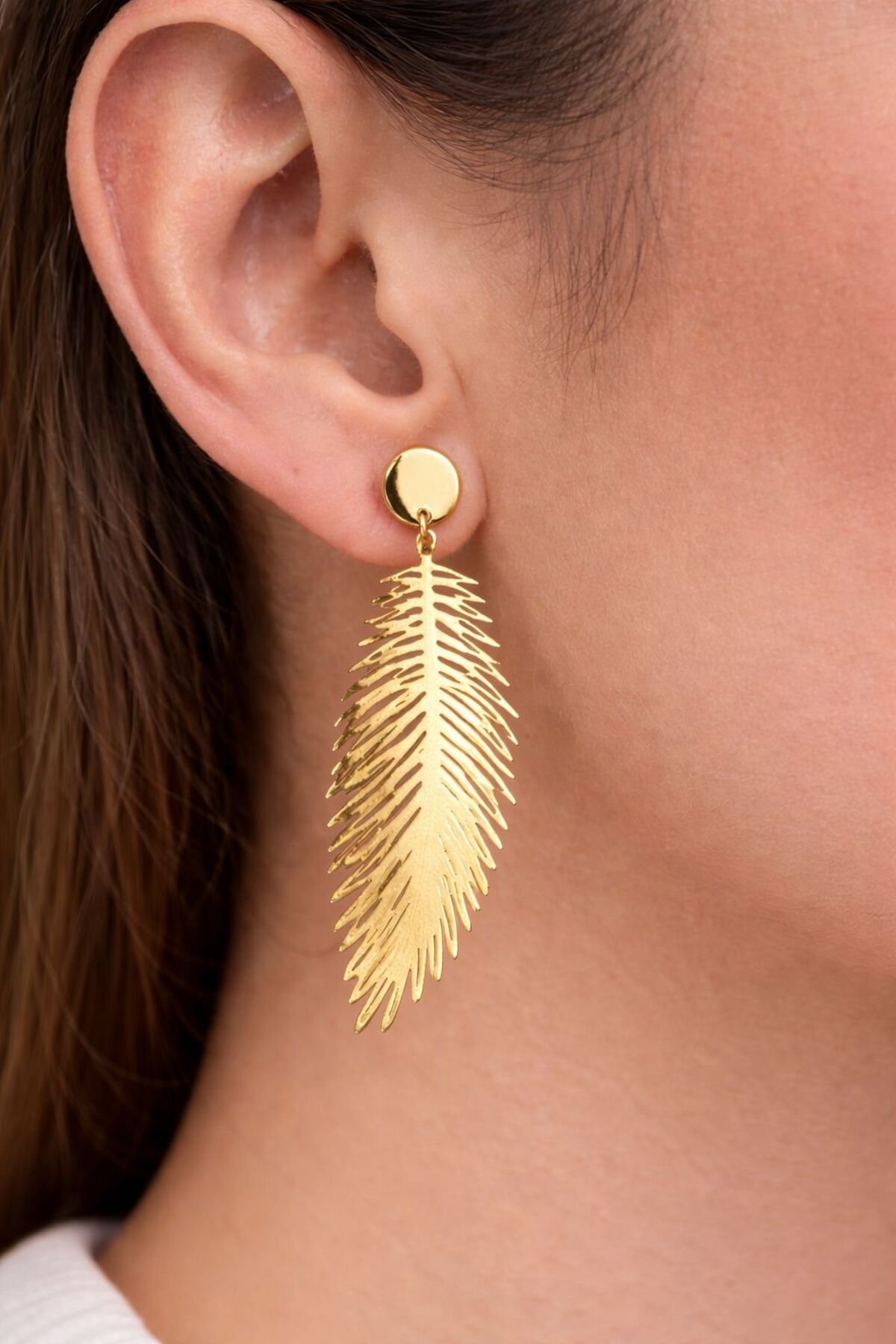 Yaprak Model Çelik Küpe Kadın