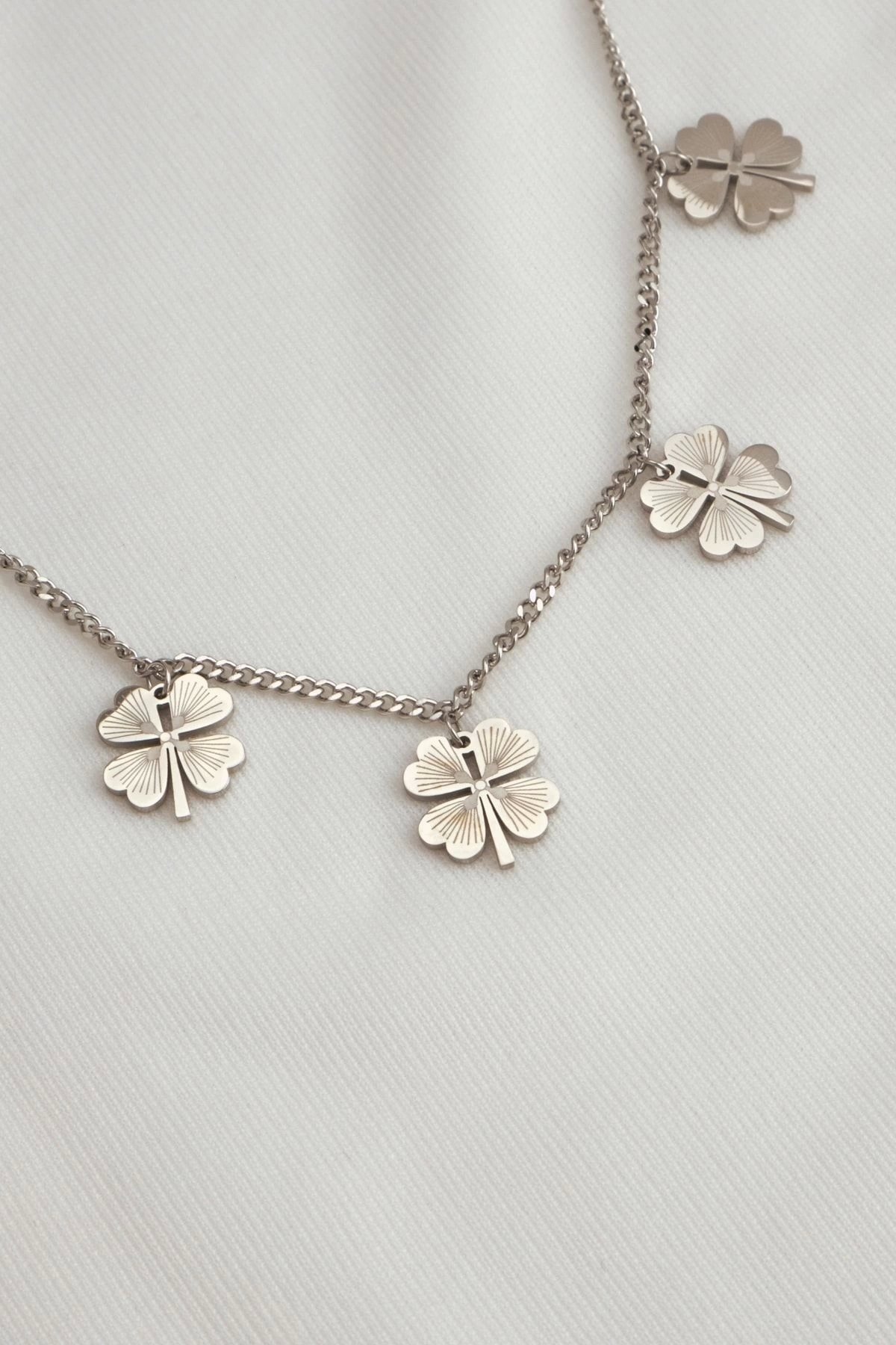 Beşli Yonca Model Çelik Kolye