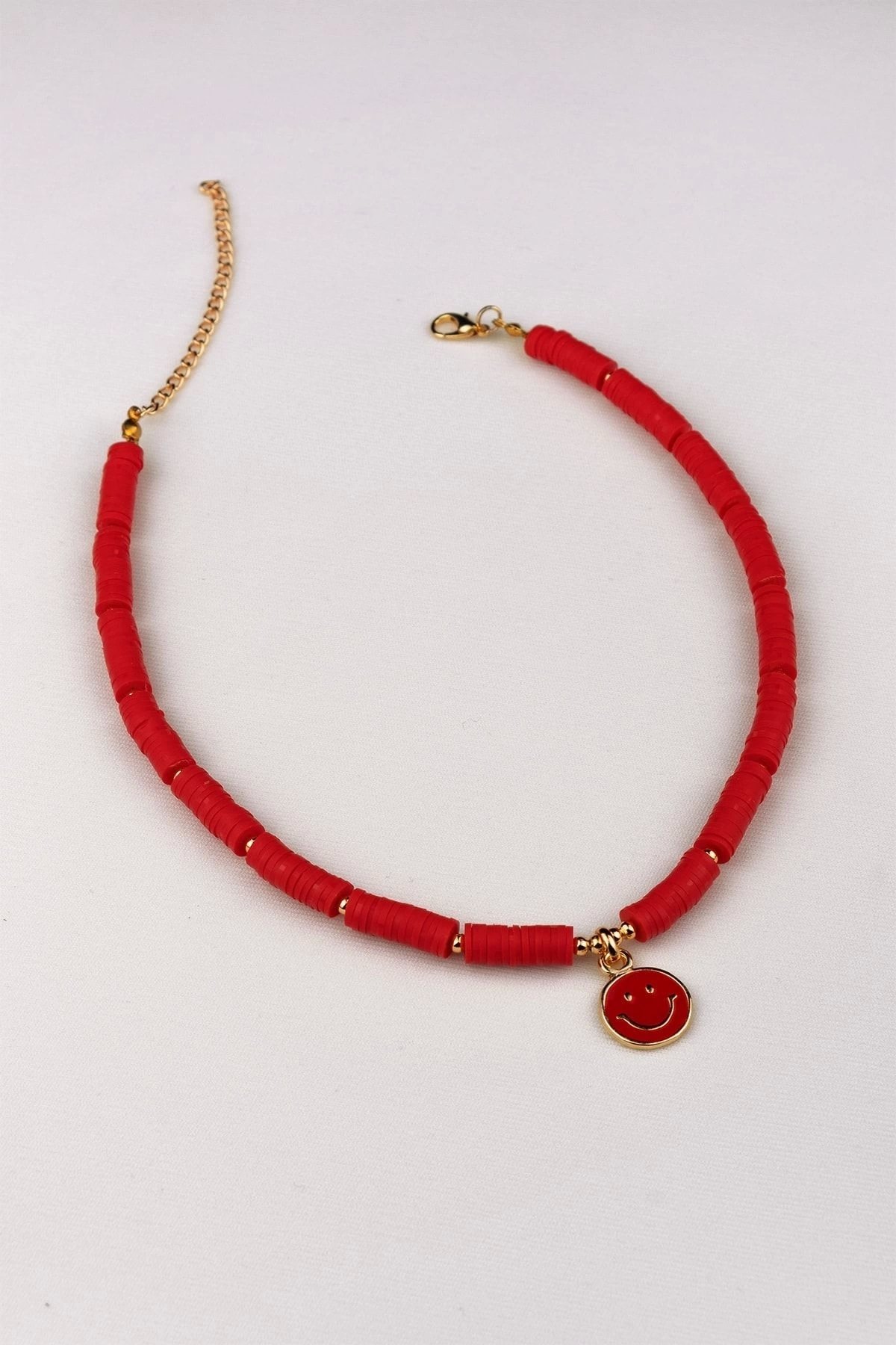 Kırmızı Gülen Yüz Fimo Kolye