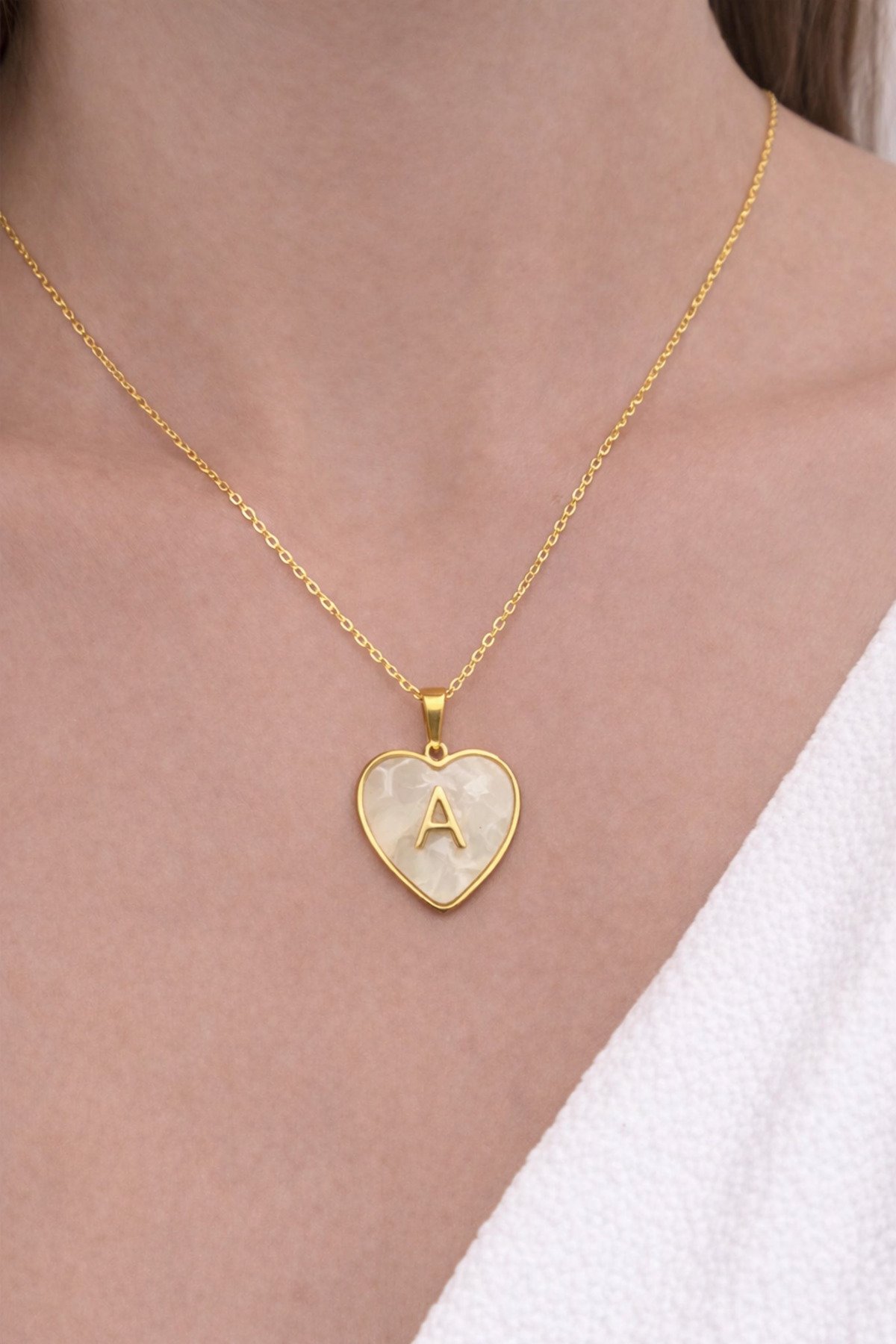 Üç Boyutlu A Harfli Çelik Kolye