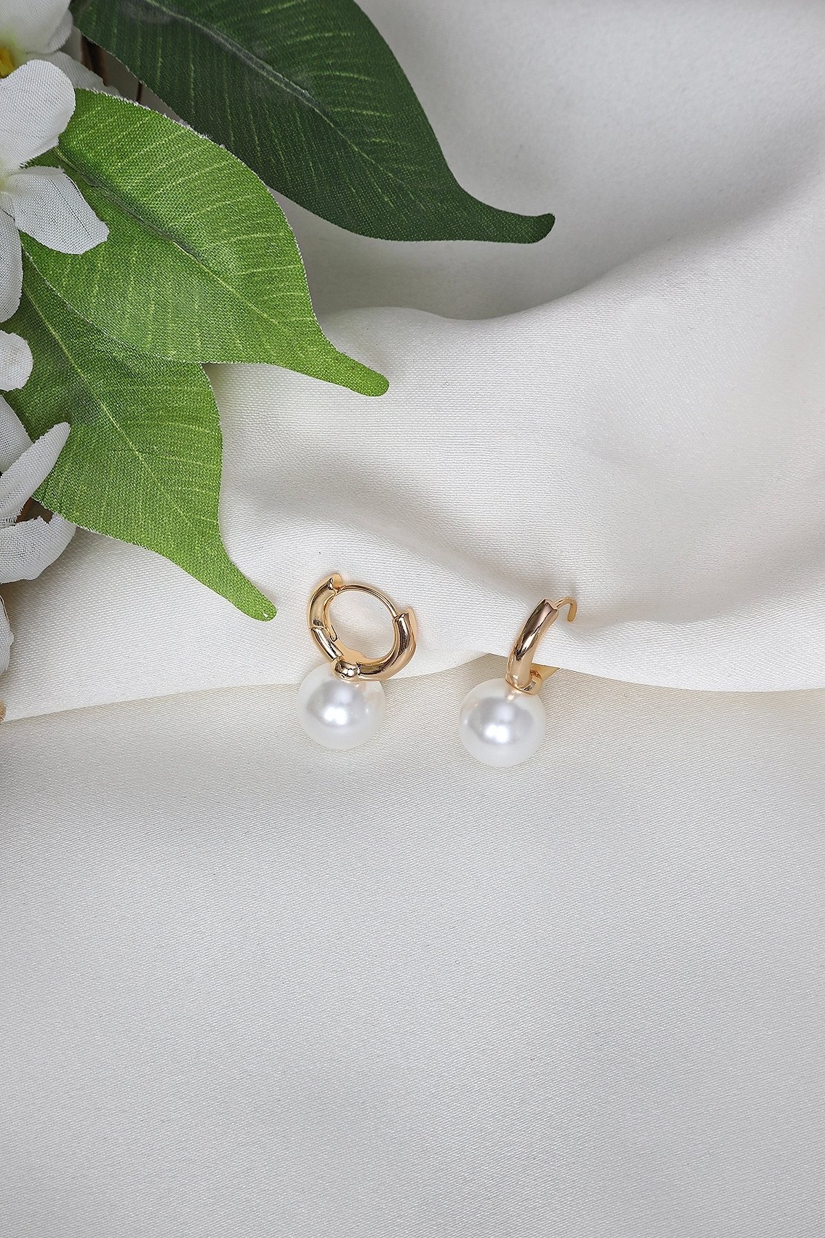 İncili Xupıng Küpe