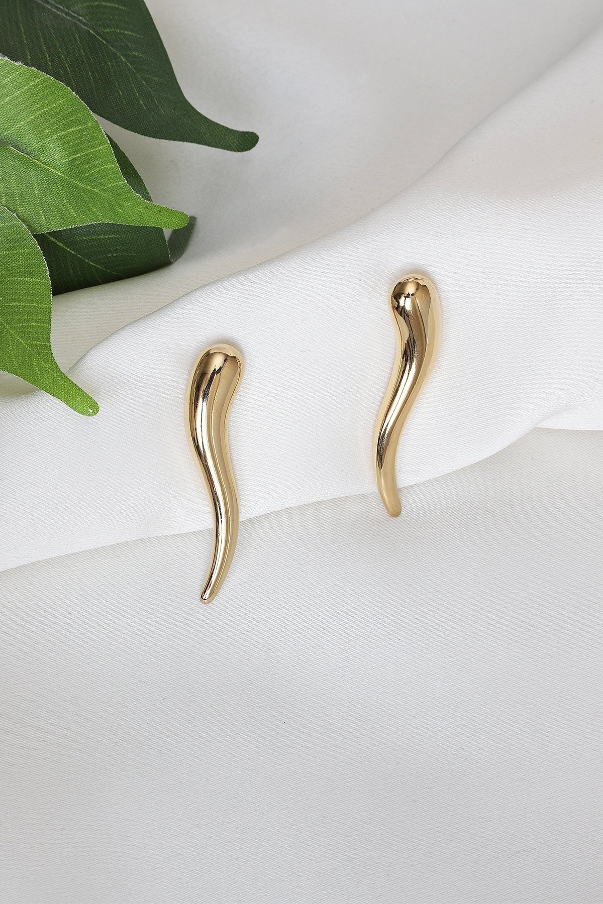 Arch Özel Seri Çelik Küpe