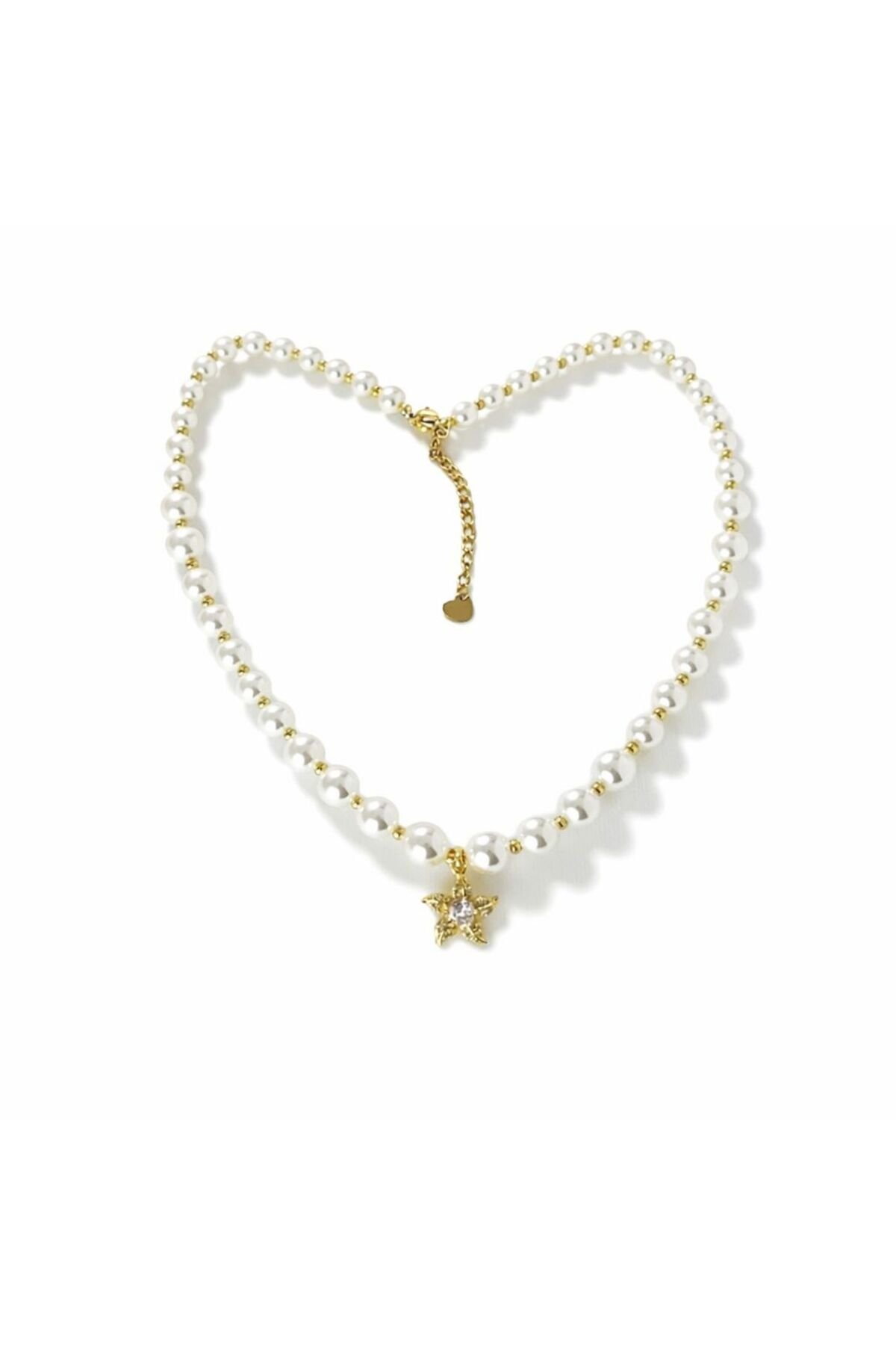 ÇİÇEK DETAYLI İNCİLİ ÇELİK KOLYE