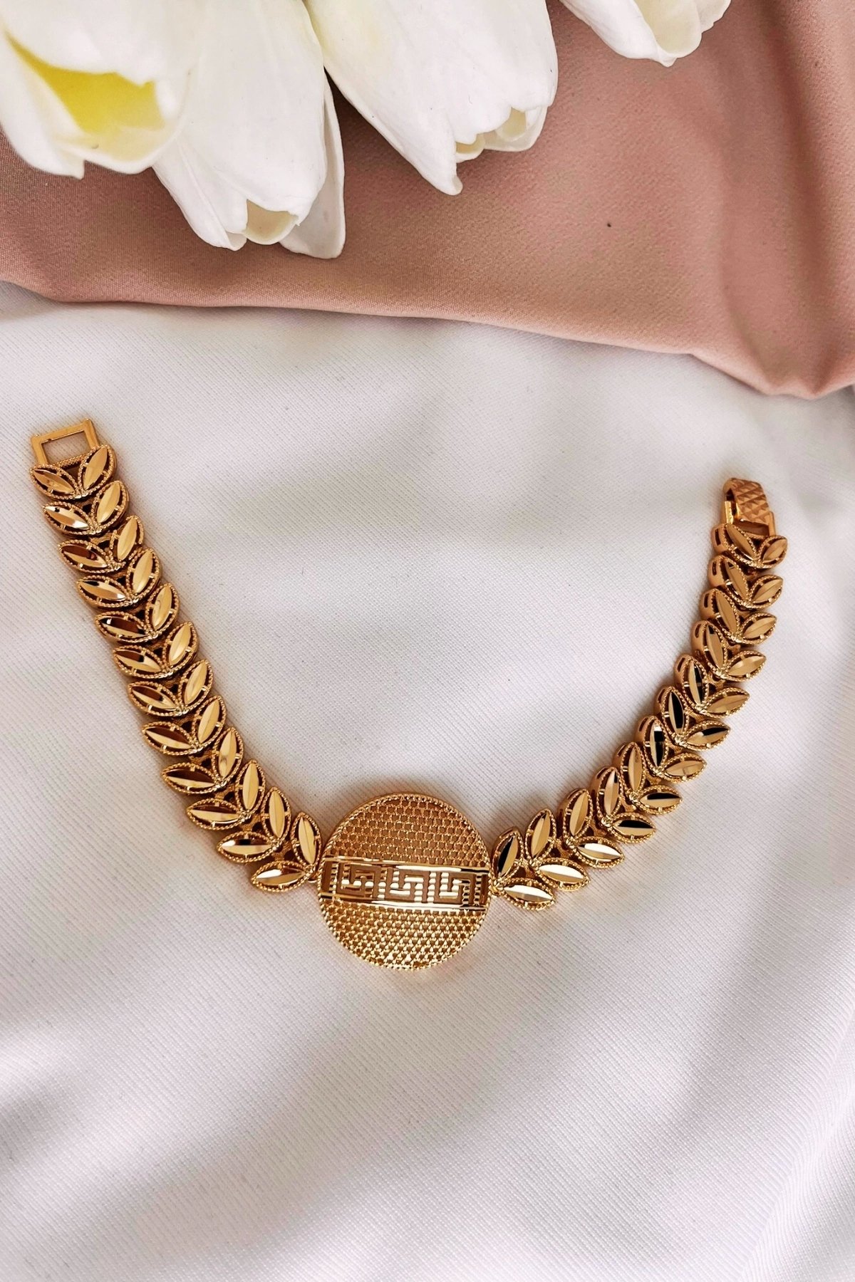 Special Series Xuping Imprint with Vip Stone