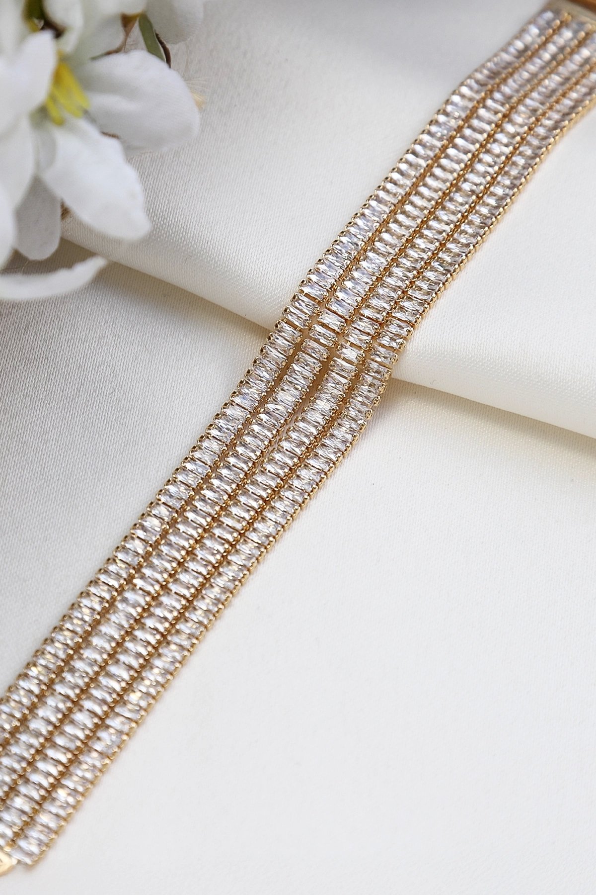 Baget Taşlı Su Yolu Dört Sıra Bileklik